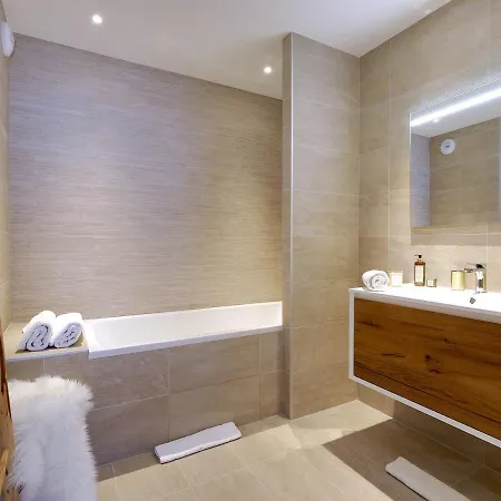 Luxueux Neuf A 1550, Skis Aux Pieds, 4*, Parking, Terrasse, 7 Pers. - Fr-1-575-8